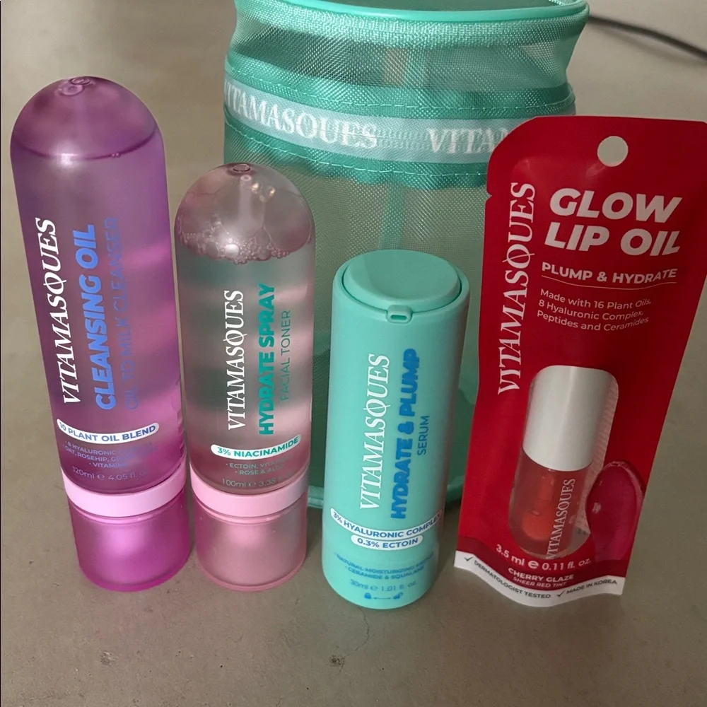 New Sealed KBeauty Vitamasques Bundle: cleanser, toner, serum, lip oil & bag